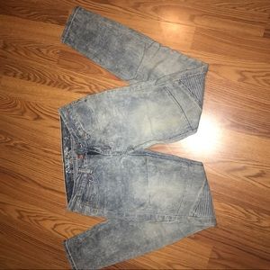 Light Faded Skinny Jeans